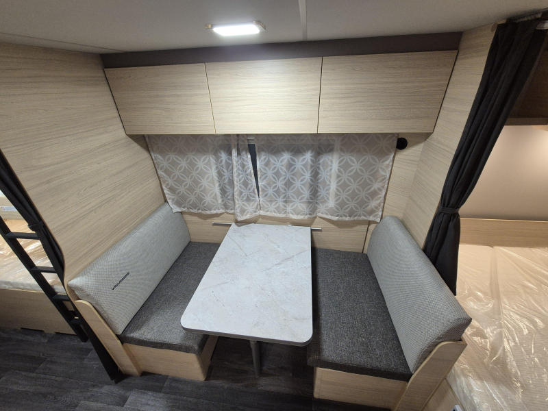 Weinsberg CaraCito 500 QDK Stapelbedden en douche!  foto: 14