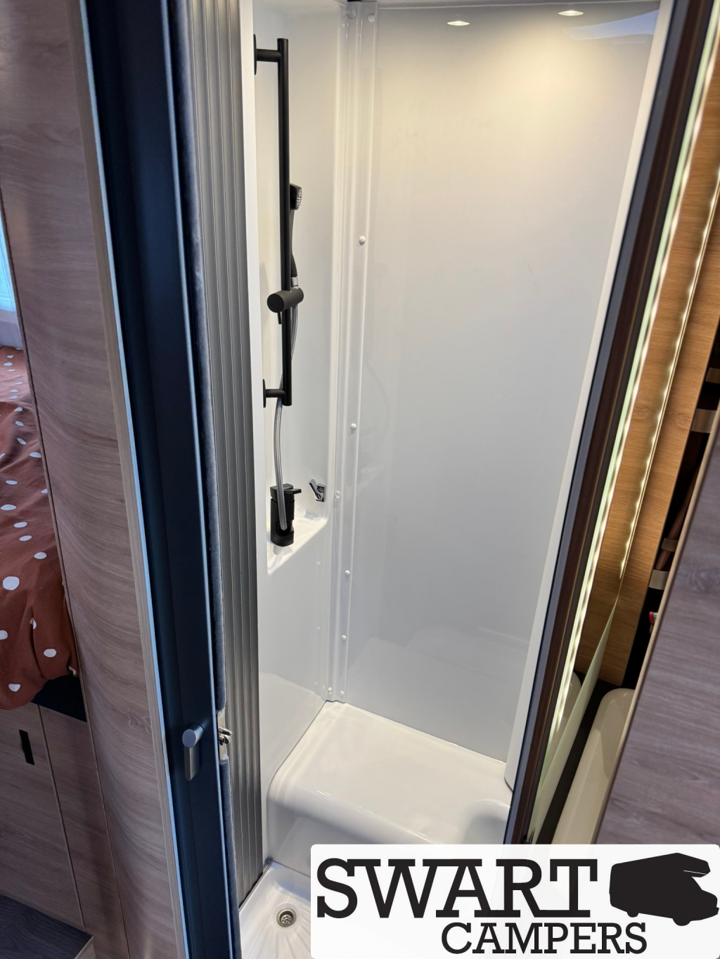 Knaus L!VE I 650 MEG photo: 16