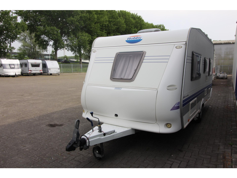 Hobby Excellent 460 UFE Mover Voortent Fietsenrek  foto: 5