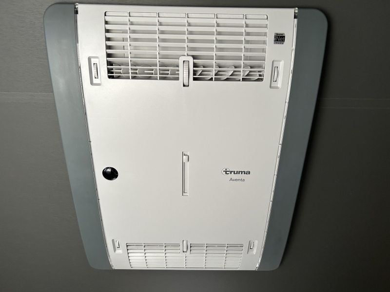Dethleffs Trend I 7057 EB 180PK Automaat  foto: 16