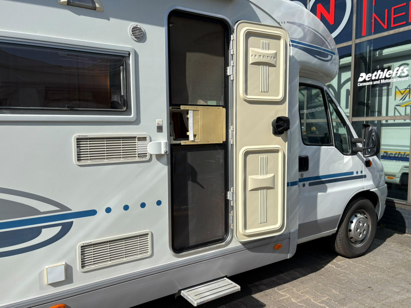 Adria Coral 660 SL Camas individuales, Aire acondicionado, 130CV foto: 9