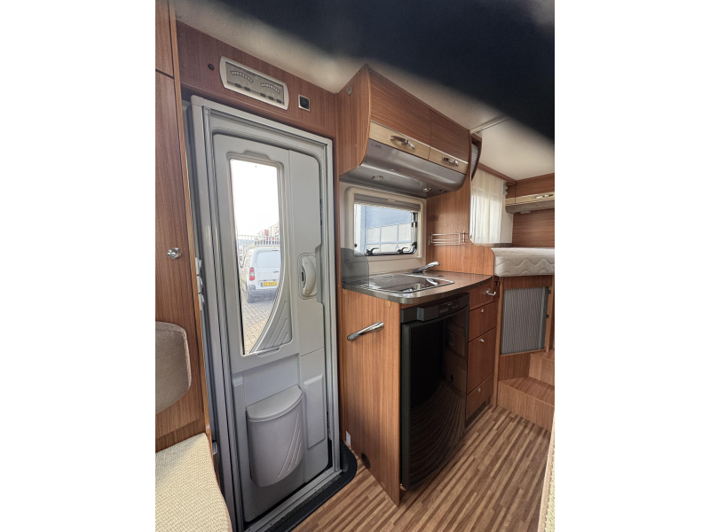 Adria Compact 600 SL SINGLE BEDS photo: 11