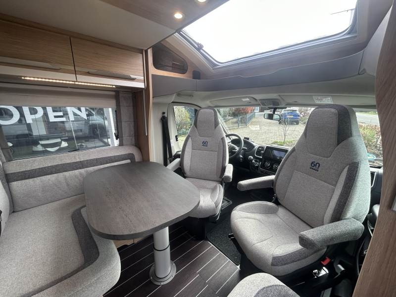 Knaus Sky Wave 60 Years 650 MEG Airco 230V, Zonnepaneel  foto: 6
