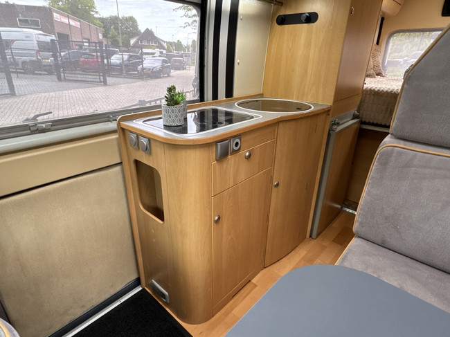 Adria Twin 600 158 cv Fiat Ducato 3.0 AUTOM&Aacute;TICO **Solo 6 metros/Cama transversal grande/4 asientos/Toldo/Panel solar/Portabicicletas/JBL/Ver foto: 10