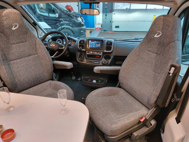 Dethleffs Globebus T 6 GT Autom&aacute;tico/camas individuales/Tv foto: 2