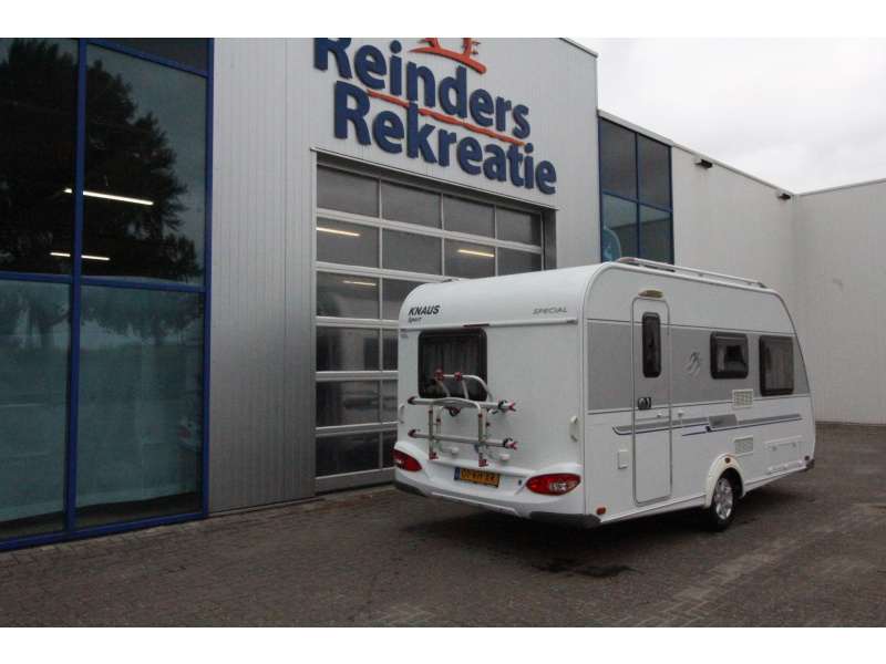 Knaus Sport Special 420 QD Awning, Bicycle rack, LMV photo: 2