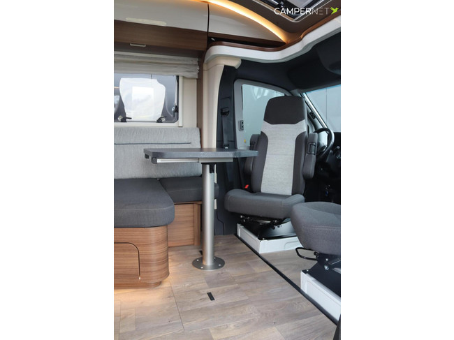 Hymer BMC-T 580 177hp Automatic | Single beds | LPG installation | Roof air conditioning | Solar panels | Hymer SLC Chassis | Bicycle rack | Bearlo photo: 7