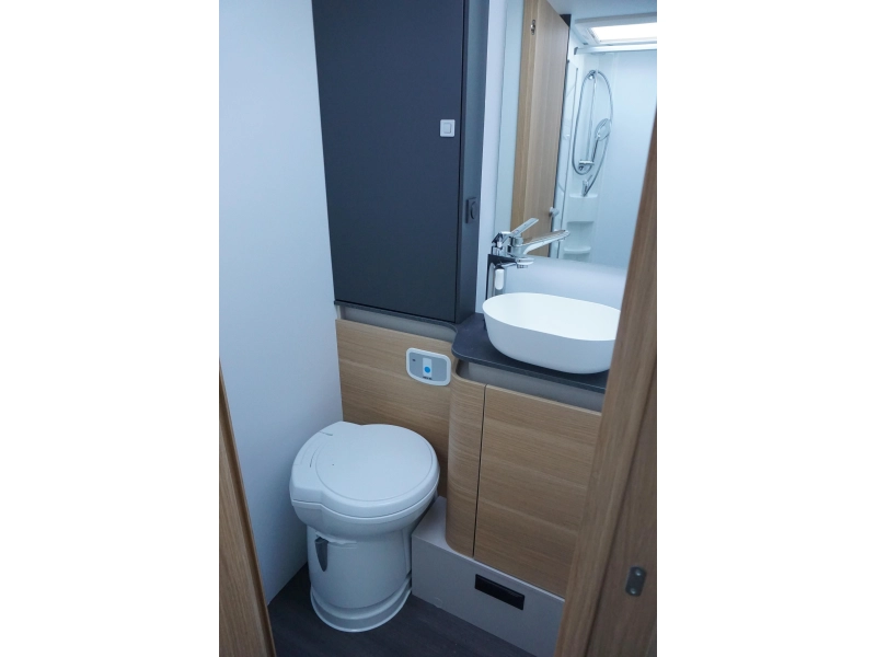 Adria Matrix Axess 670 SL Foto: 11