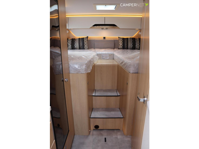 Hymer BMC-T 580 Blackline 170hp Automatic | Single Beds | Lithium | Maxxfan | SLC Chassis | Seat Heating | Awning | Leather upholstery photo: 15