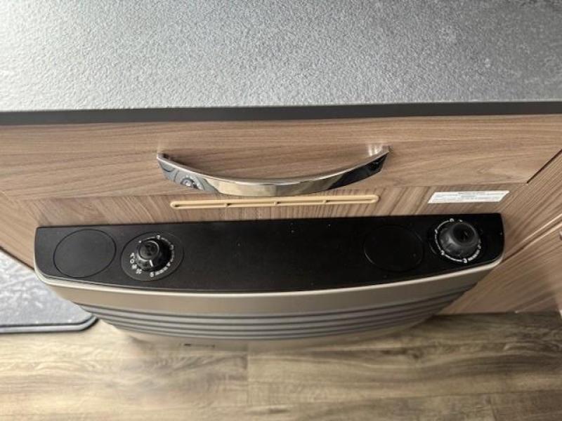 Sprite Mondial 470 SE frans bed  foto: 16