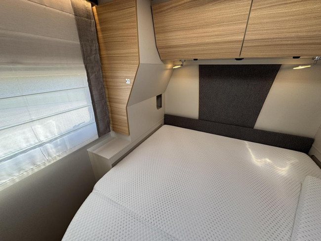 Dethleffs Pulse I 7051 GT-Line DBM Queensbed Als nieuw foto: 20