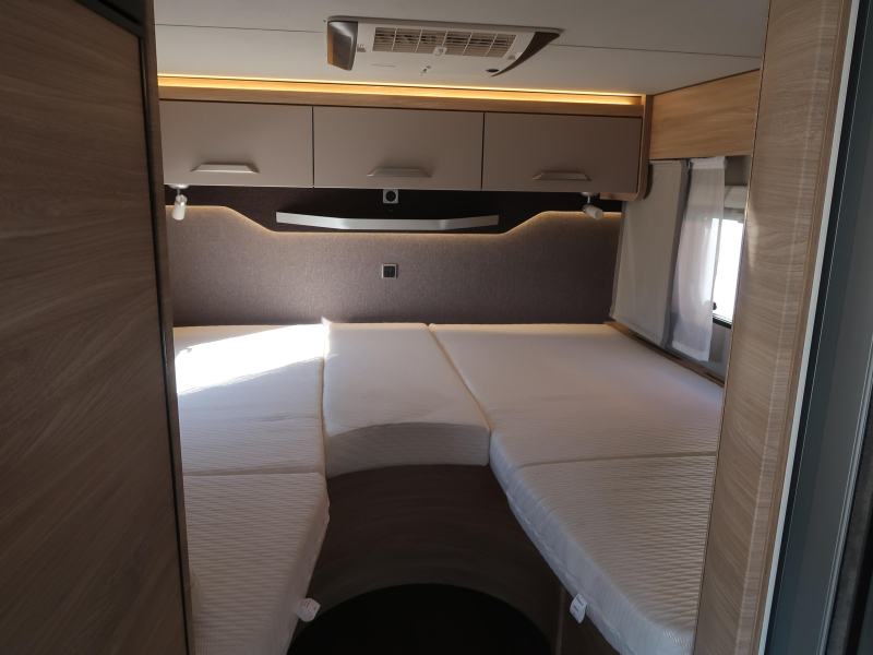 Knaus Van TI 650 MEG LEVELSYST / KLIMAANLAGE/ 177 PS Foto: 8
