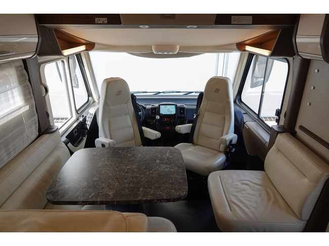 Hymer B 708 SL 180Cv Aut. | Sistema de nivelaci&oacute;n | Bater&iacute;as de litio | Aire acondicionado de techo foto: 3