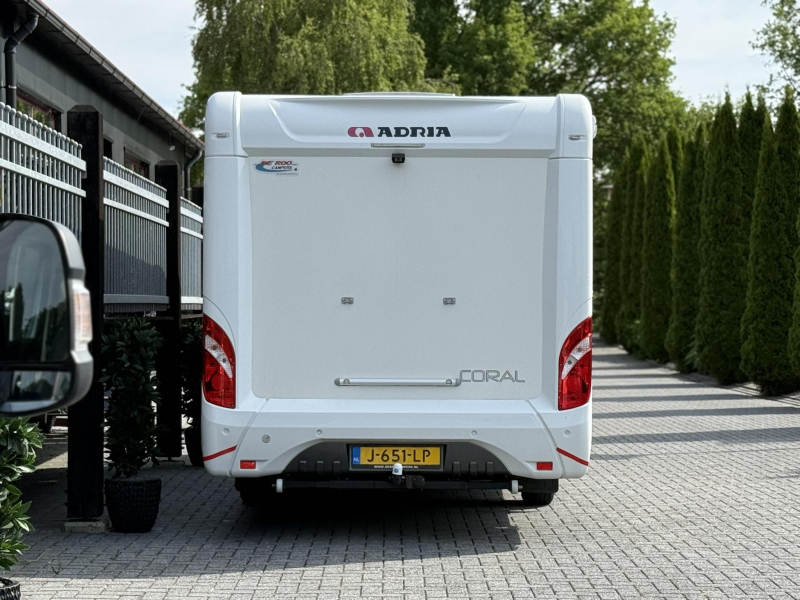 Adria Coral 670 SL Lengtebedden  foto: 5
