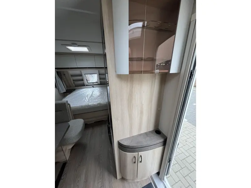 Hobby De Luxe 460 SFF  foto: 11