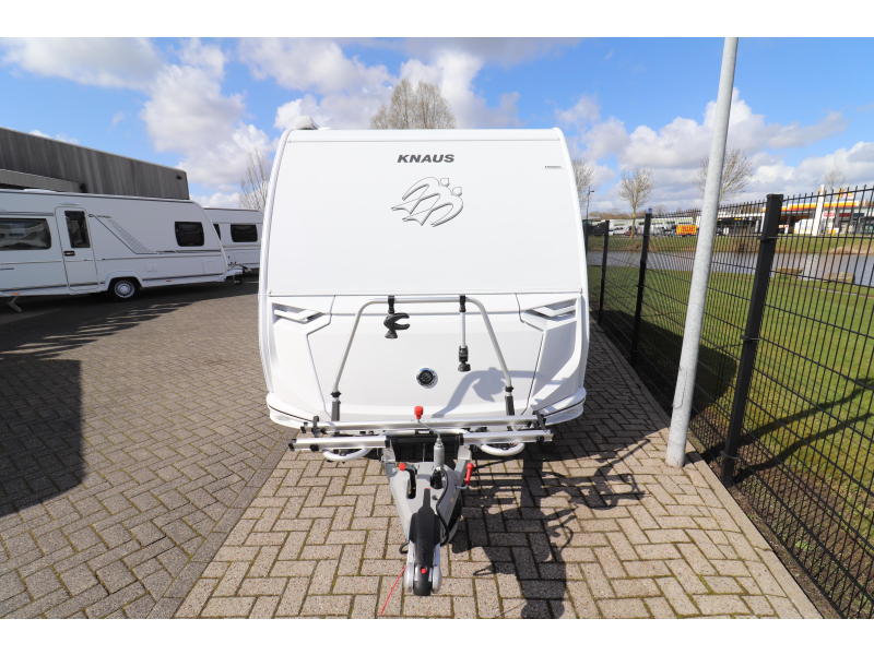 Knaus Sport E-Power Selection 420 QD Mover / Awning / Air conditioning photo: 1