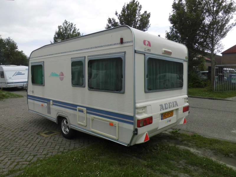 Adria Unica B 431 DD foto: 1