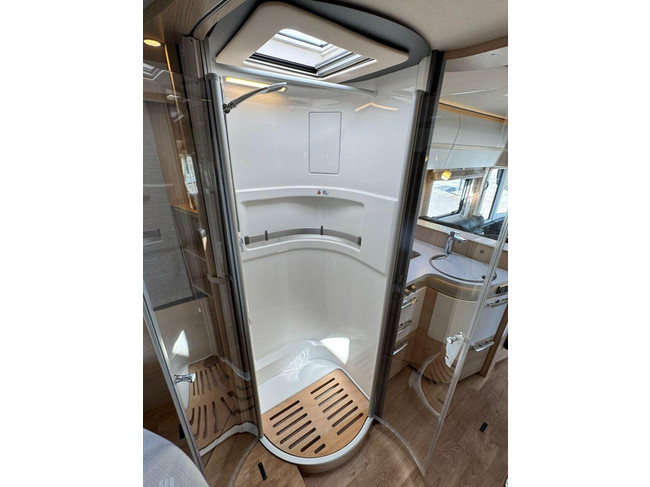 Hymer BML-I 790 Masterline Queensbed Hefbed Alde EP Level Oven Trekhaak Luifel foto: 20