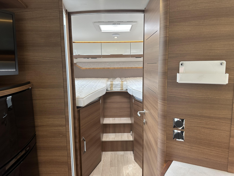 Rapido 866 F Lithium Dachklimaanlage Anh&auml;ngerkupplung Foto: 20
