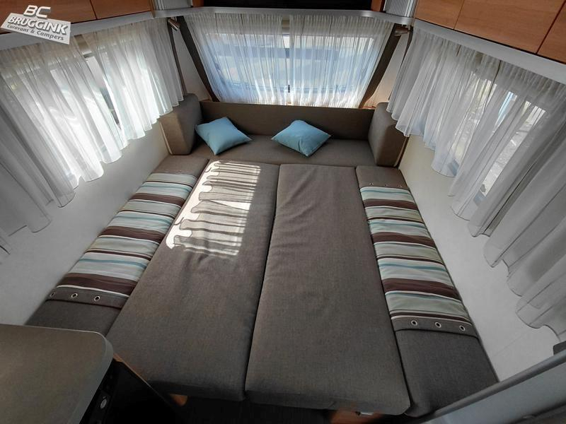 Eriba Feeling 230 - COMPACT - SINGLE BEDS photo: 7
