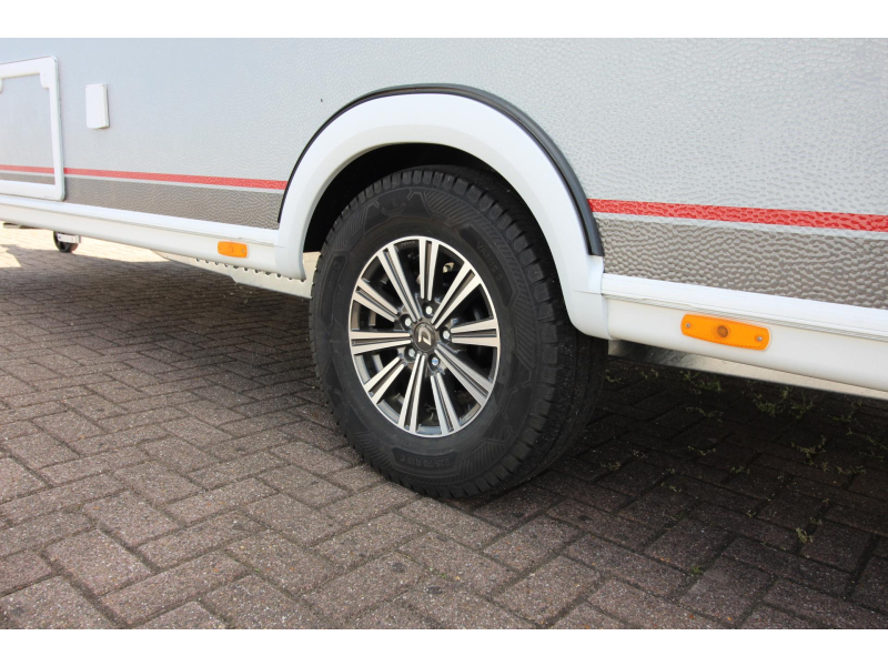 Dethleffs Camper 560 FMK Summer Edition + Airco!  foto: 22