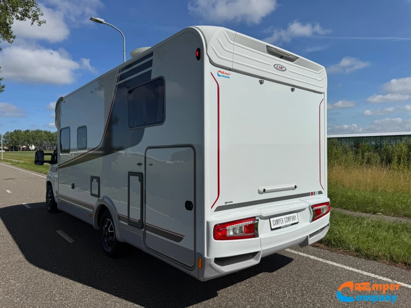 LMC Element T 758 G Camas longitudinales / Cama abatible foto: 3