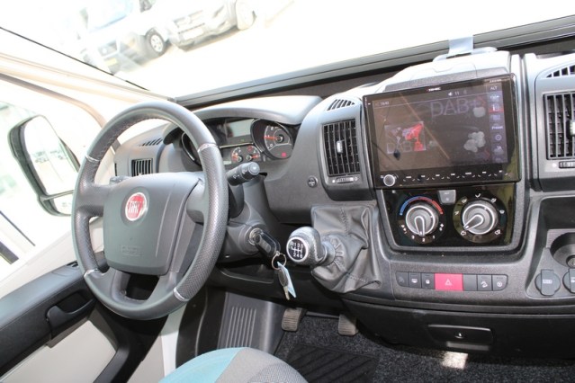 Sun Living S 75 SL by Adria 5 gordel plaatsen enkele bedden 67  foto: 16
