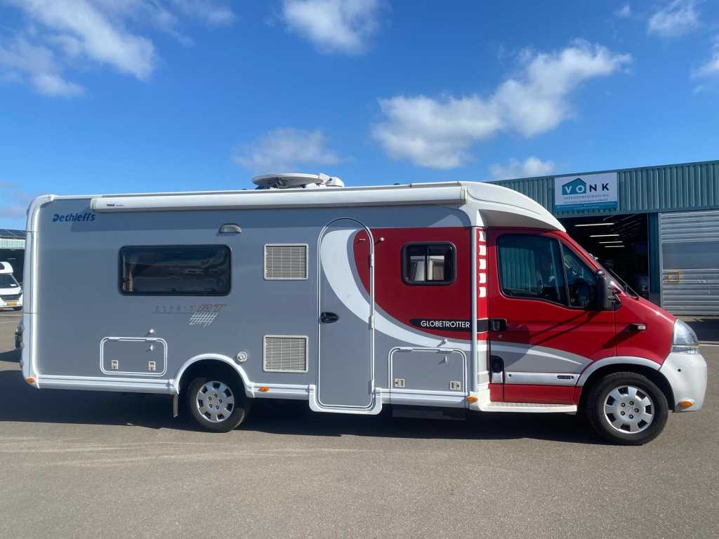 Dethleffs Trend 7057 DBM AUTOMAAT ENKELE BEDDEN XXL GARAGE