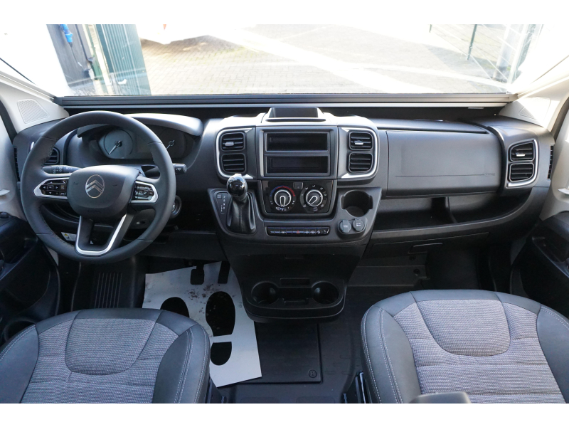 Adria Twin 600 SLB Spring Edition, Automaat  foto: 5