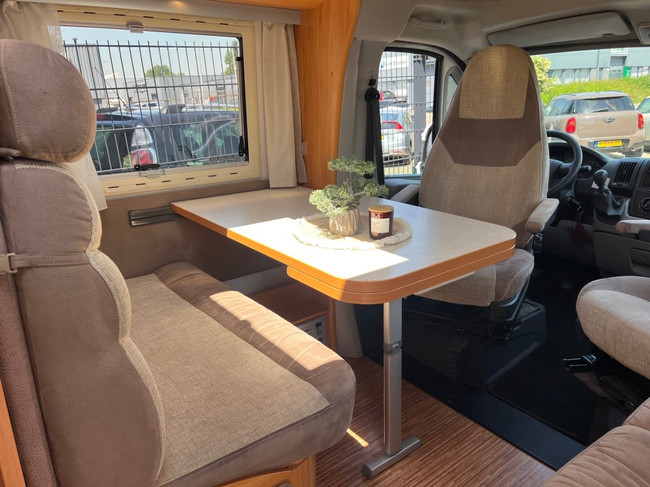 Adria Coral S 670slt Enkele Bedden E&P Levelsysteem foto: 2