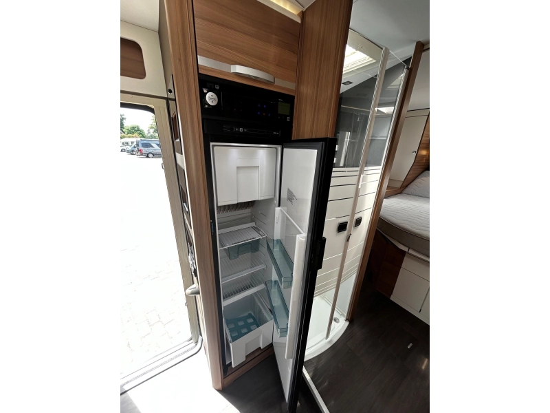 Adria Matrix Plus 670 DC TV y Antena parab&oacute;lica, Aire acondicionado de banco foto: 11