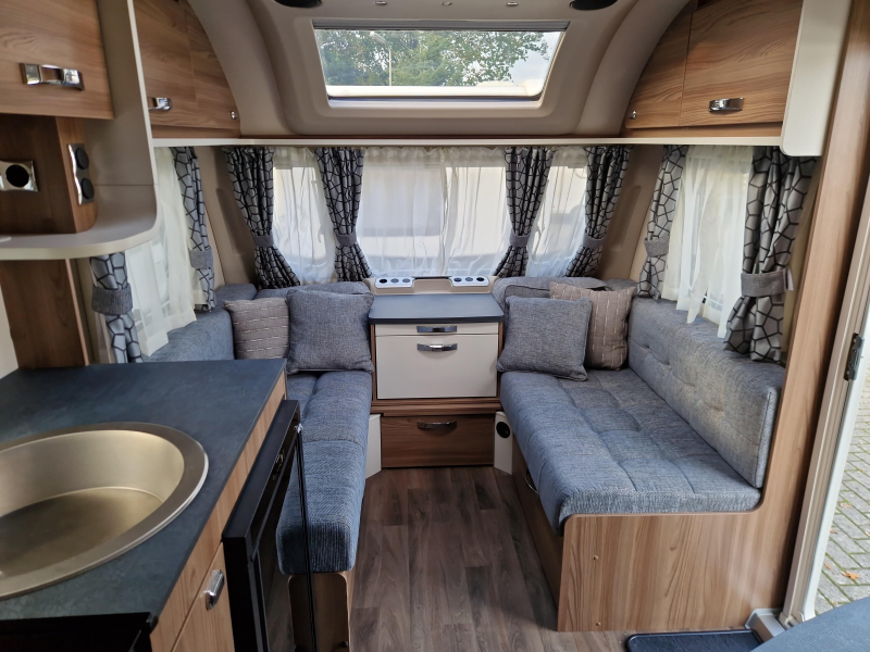 Sprite Mondial 490 SE Luifel/Mover/Fietsdr.  foto: 2