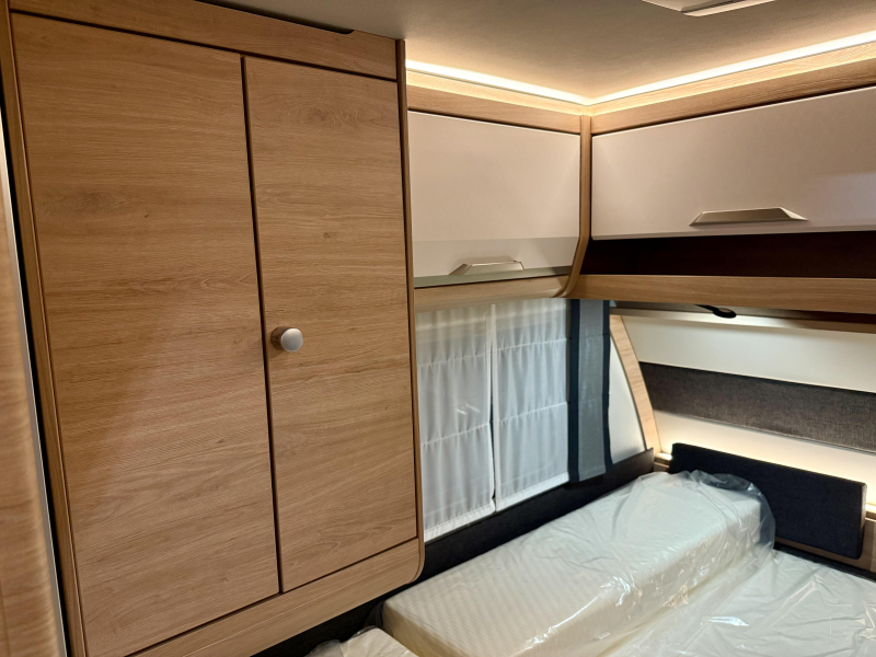 Knaus Sudwind Black Selection 460 EU &iexcl;Acci&oacute;n de aire acondicionado de verano! foto: 7