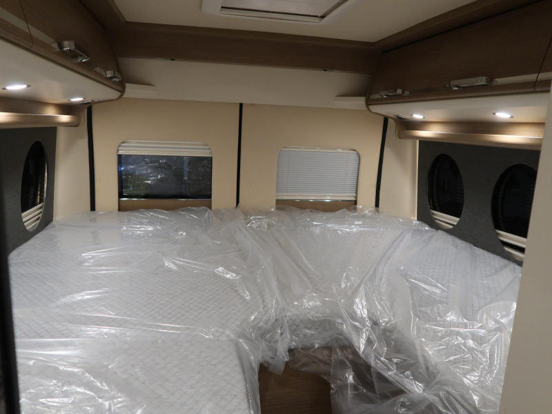 Malibu Van Comfort 640 LE AUTOMATIC AND TALL FRIDGE photo: 17