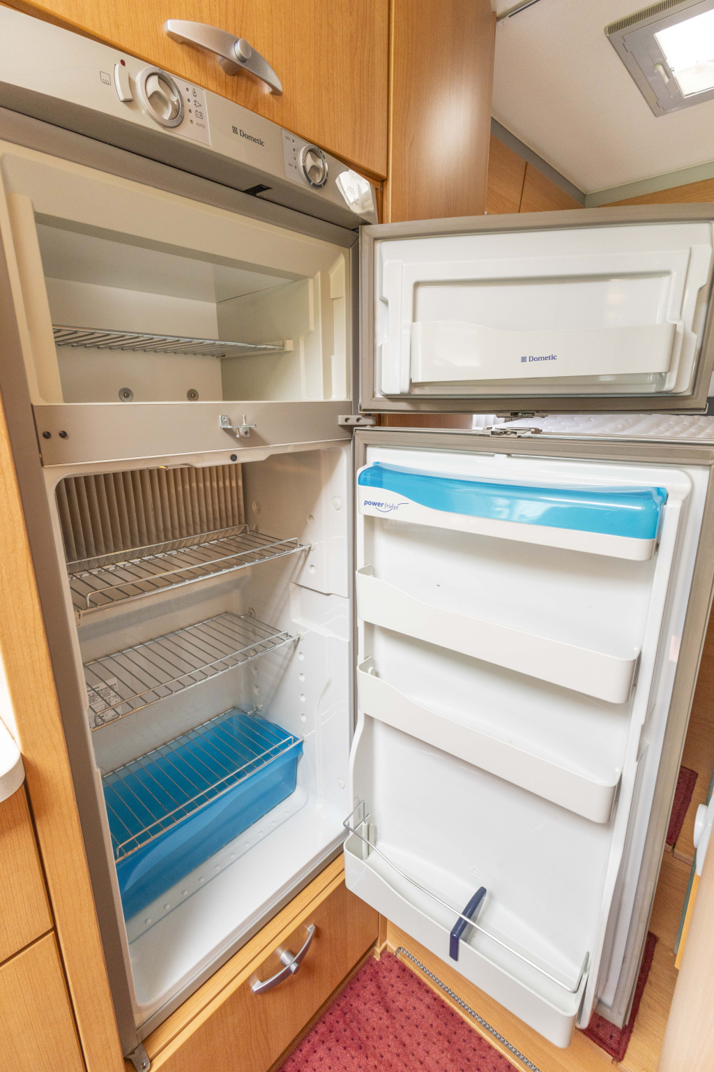KNAUS Sun Liner 655 LG photo: 16