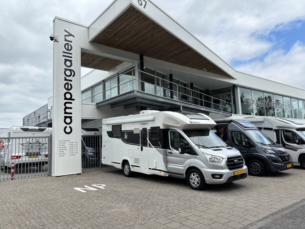 Benimar Tessoro T 496 AUTOM&Aacute;TICO CAMA QUEEN+CAMA ABATIBLE AIRE ACONDICIONADO DE TECHO