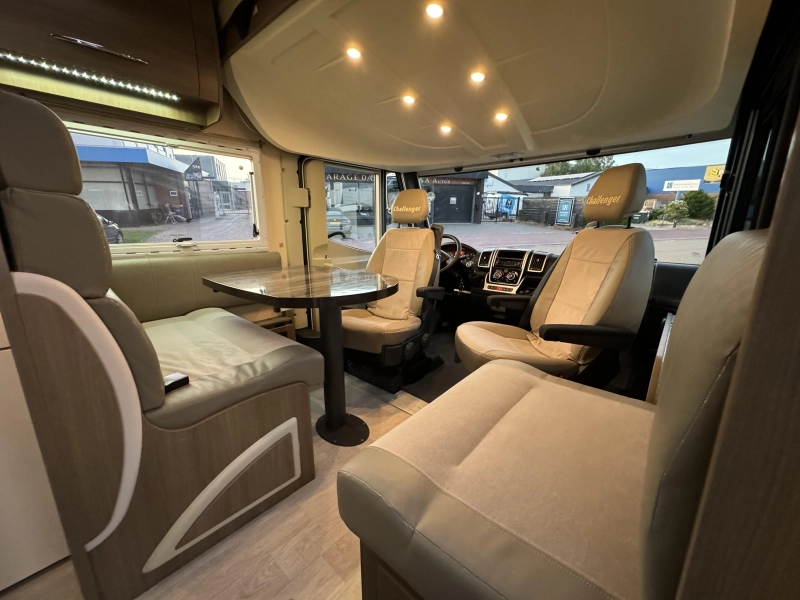 Challenger Sirius 2098 Queensbed-Hefbed-2x Airco  foto: 5