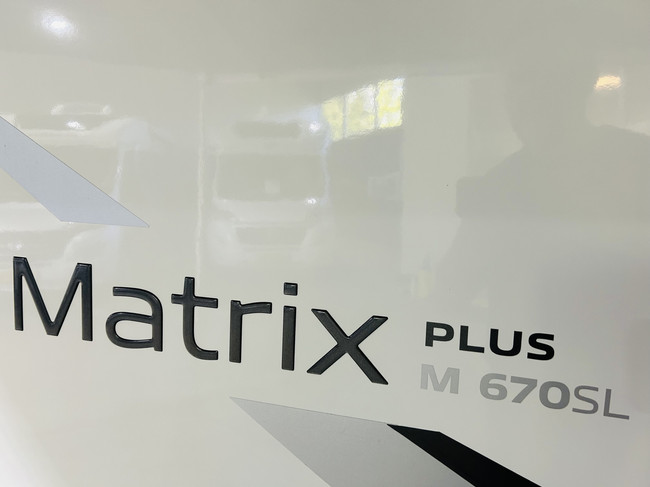 Adria MATRIX M 670SL PLUS Met enkele bedden en slechts 65.000 Km! foto: 9