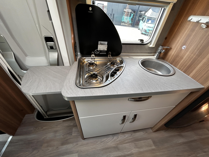 Weinsberg CaraHome Ruime alkoof/Euro-6/6.5m  foto: 17