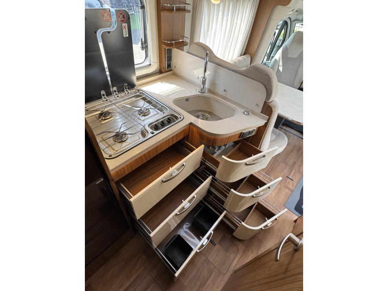 Hymer Tramp SL 588 - Automaat -  foto: 10
