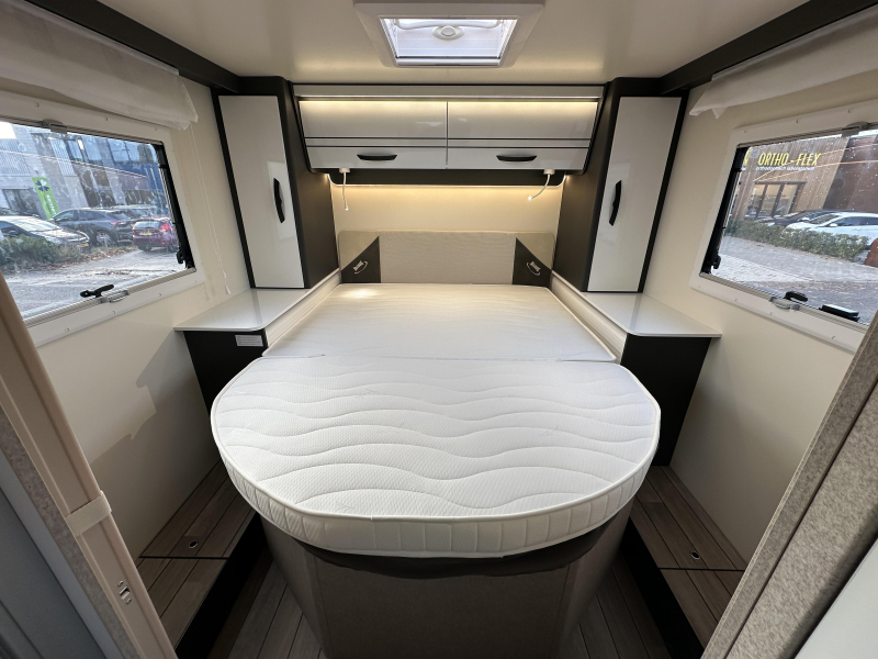 McLouis MC4 381 Queen bed Automatic New photo: 8