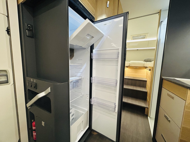 Adria MATRIX 670 SL Axess Camas separadas, suelo completamente plano, 5 plazas con cintur&oacute;n foto: 14