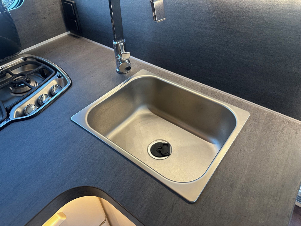 Knaus Sky Wave 650 mf 60 years edition foto: 9