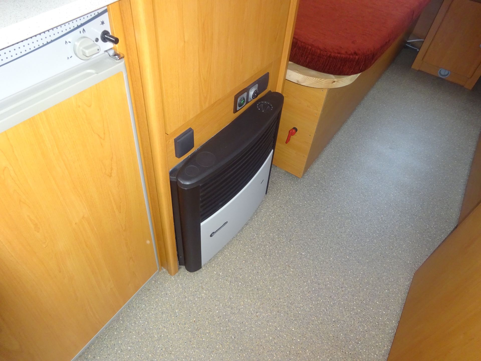 Dethleffs Tourist 450 Enkele Bedden+Mover #LICHTGEWICHT# foto: 18