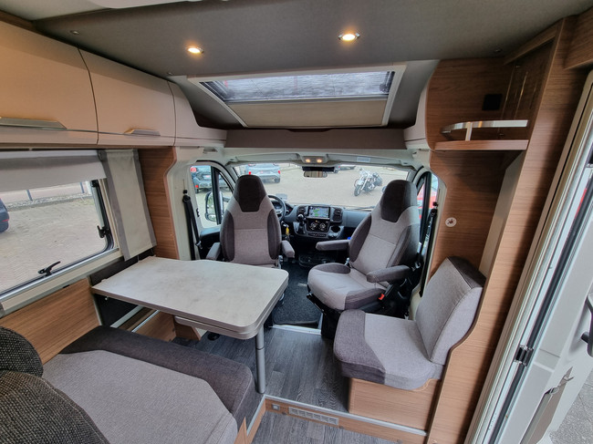 Knaus R11 Van TI 650 MEG Vansation | Automatic | Roof air conditioning | Single beds | Camera | Lane-assist | Very good condition! photo: 7