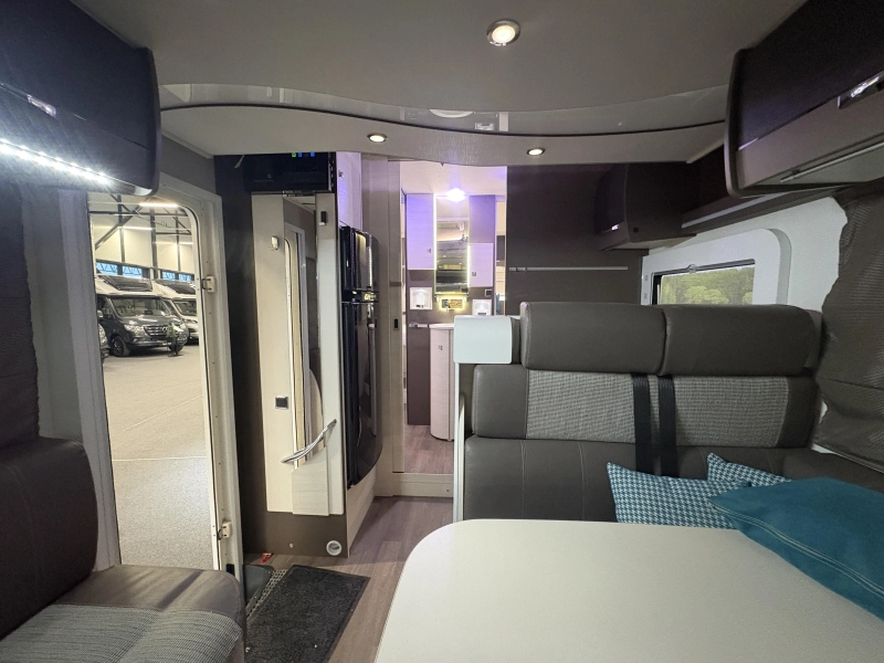 Chausson Welcome 728 EB Queensbed / hefbed  foto: 8
