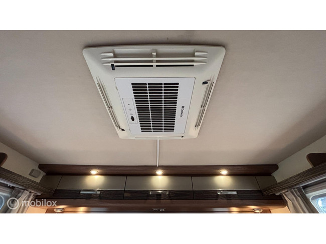 Knaus 650 MEG Sky plus Fiat 2.3 150Pk Automatic | Single beds | Lift-bed | Roof air conditioning |Shower/toilet | XXL Garage | Satellite TV|TOP CONDITION photo: 11