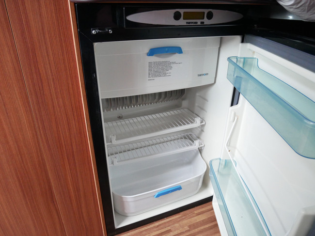 Adria Twin 640 SL, Lengtebedden, Maxi Chasis, Construct slot foto: 14