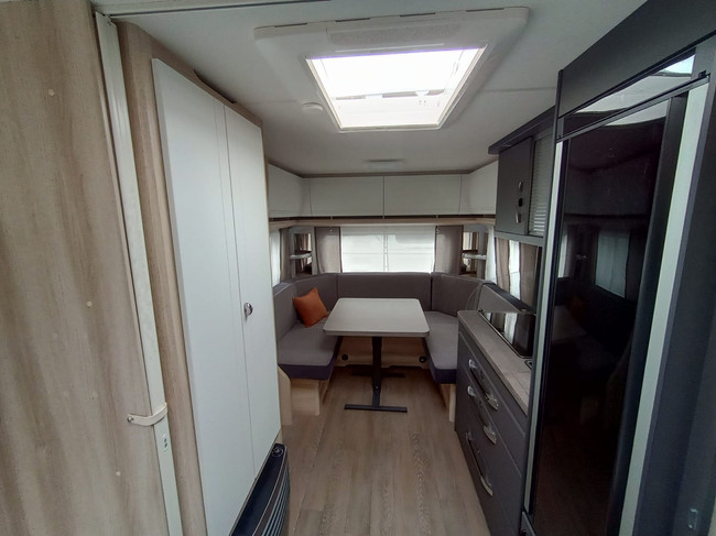 Hobby De Luxe 460 UFe Foto: 14
