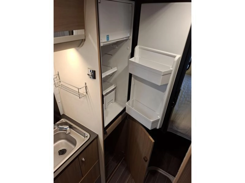 Adria Twin 600 SPT 160PK Vastbed Airco  foto: 12